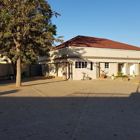 Batho Pele Lodge Γκαμπορόνε Εξωτερικό φωτογραφία