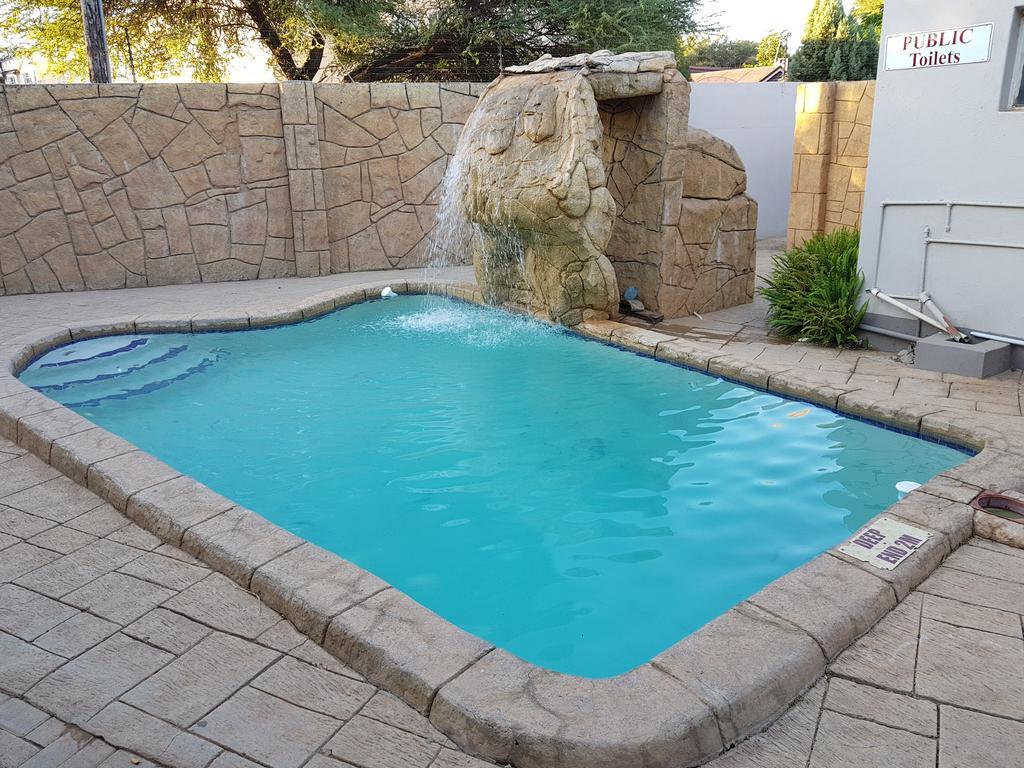Batho Pele Lodge Γκαμπορόνε Εξωτερικό φωτογραφία