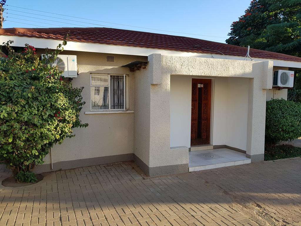 Batho Pele Lodge Γκαμπορόνε Εξωτερικό φωτογραφία